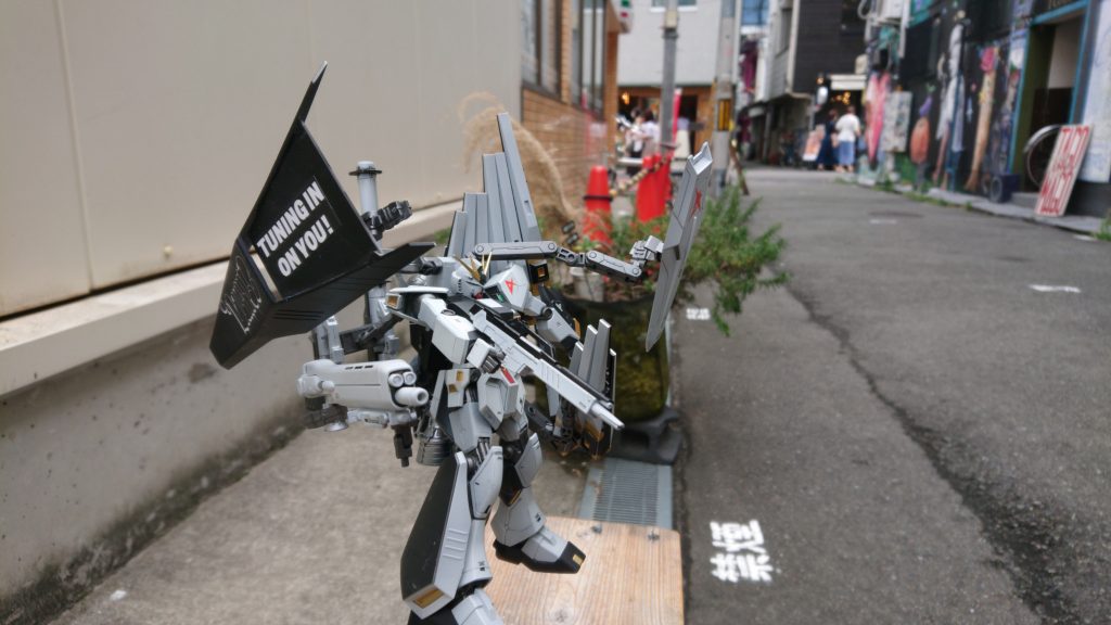 ニューガンダム–2枚目/制作者：junglemanX