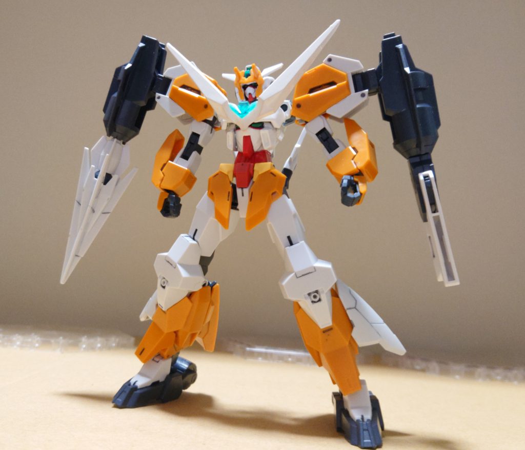 V・ヘッドとV・フェイスが合体、サターンアーマーを装着した『サターン・V2』です。二機の力が合わさった事で数倍の出力を出すことが可能になっている設定。