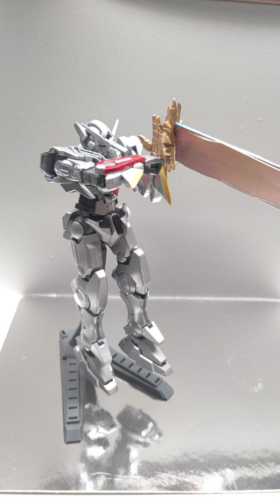 クロスレイ・シュトロームっぽいエフェクトを作ってエポキシパテでくっ付けた物です。