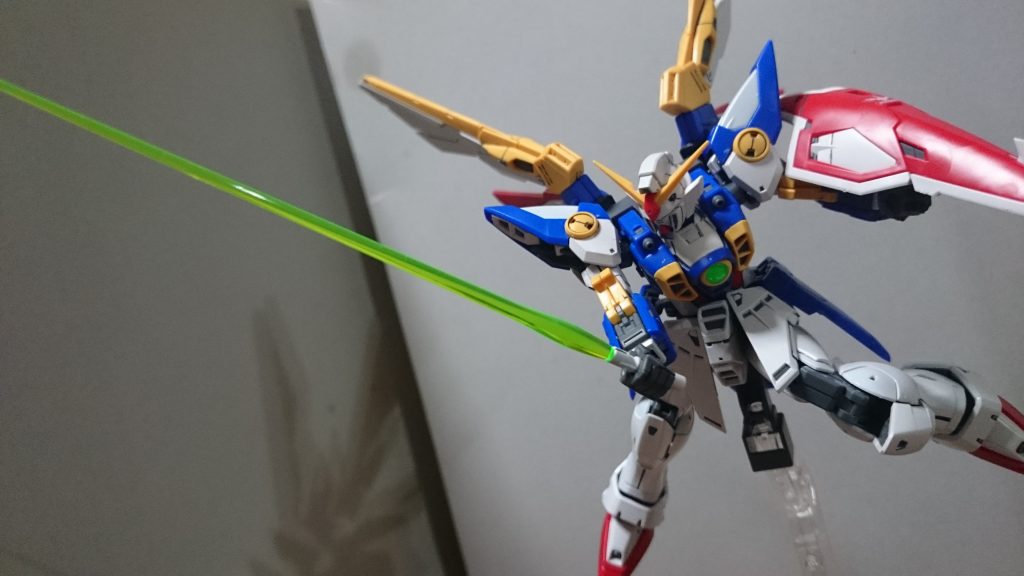 ・ビームサーベルエフェクトはいつものやつっス