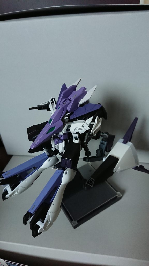 メッサーラのような変形は難しかったので、簡易変形で強襲モードになるようにしました。