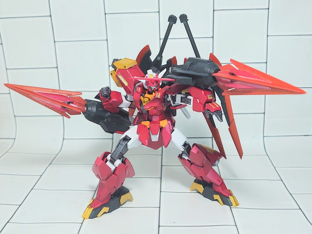 メイン兵装その2、インフェルノブレイカー。腕に装着して殴るも良し、的に向かって飛ばすも良し。