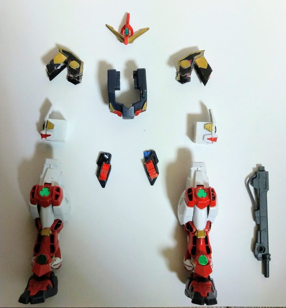 ·戦国武具鎧をモチーフにしたアーマー。それでは···コアチェンジ···ドッキング、ゴー!