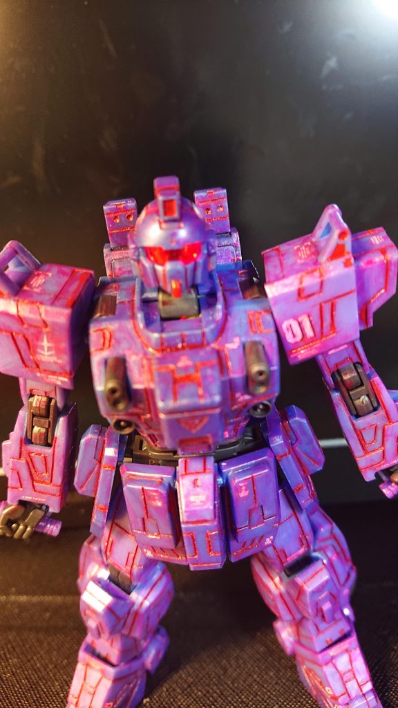 ぼんやり光ってるような表現をしたくてスジ彫り、フィルターの拭き取りを雑に残るようにしました。