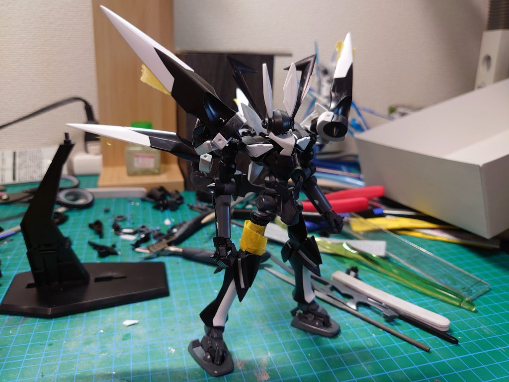 各部パーツの干渉や保持力のチェックをしています