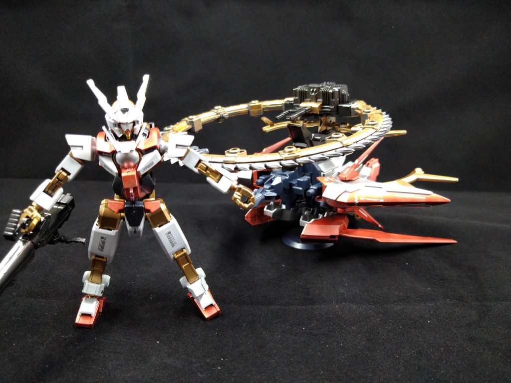 アーマーとコアガンダムです。アーマーの円環のデカさがなかなかヤバイですね!