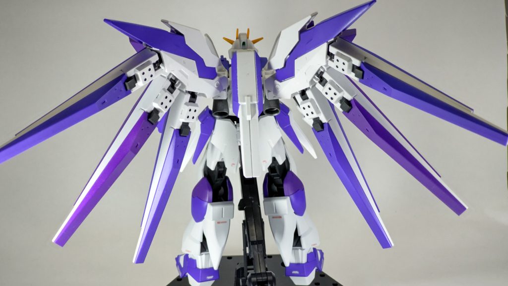 塗装する際、青と青紫を使い変化をつけています、個人的にお気に入りのポイントです！