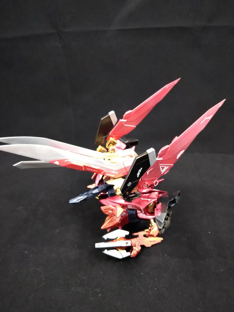 まず紅炎アーマーです。3本の大剣がすごいことになってますね!