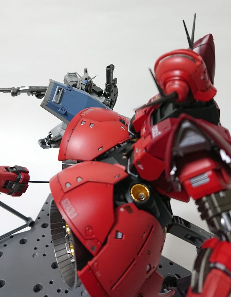 こんな感じでジオングと絡ませて飾りたかったんです!RGジオングは、また別にアップします~