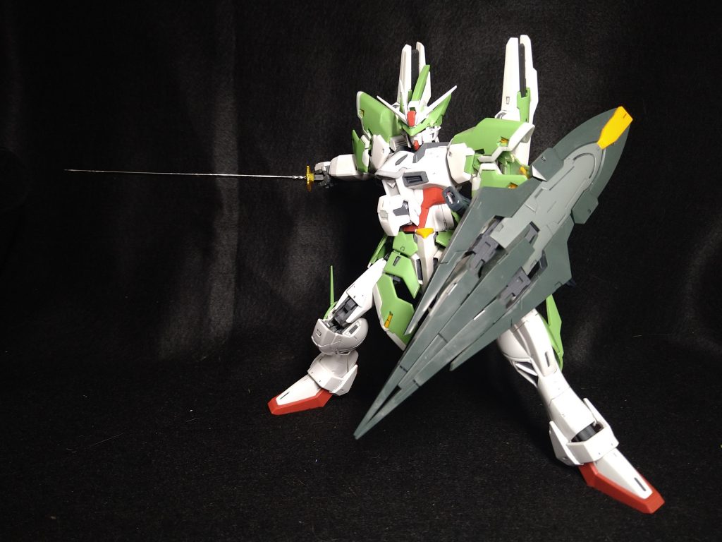 近接戦仕様エネルギーの消費を抑えつつ高い攻撃力を持たせるために鋼鉄の刀剣を装備させた。