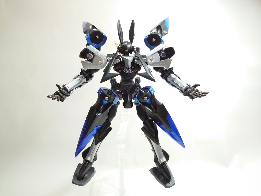 試作型のトライパニッシャーは改良され、より威力を増した「トライパニッシャーⅡ」となった