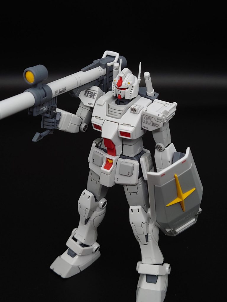 やはりRX-78-2 の機体が、個人的にはお気に入りで、気づけば同じガンダムばかり製作していることに、最近気づきました(汗)
