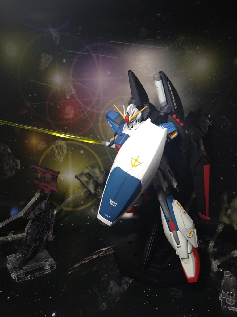 ハイパービームサーベル装備