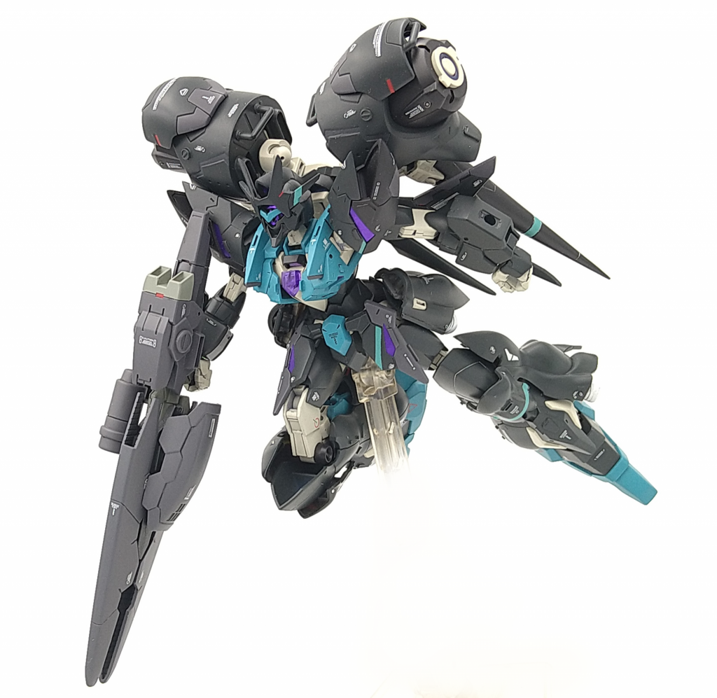 ■武装等武器はアルスアースリィをベースにしているためビームブレイド及びビームライフルも使用できます。ビームライフルは後部をヴィートルーウェポンを組み合わせています。長物になったため取り回しにくくなりましたが強力なビームを連射できるようになってると思います。