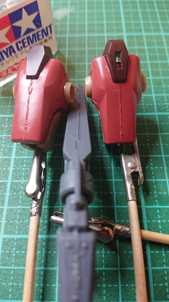 前腕の合わせ目消しの仕込み