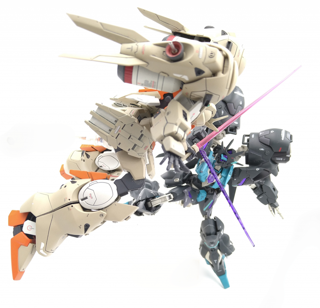 ■バトル!「同じコンセプトの…いや、『同じ機体』ということかッ!」せっかくモチーフ元のレインリリィがあるためブンドドさせてみました。オレ設定の時系列的にはリライズ後になるのでGBNで普通にバトルしてる感じだと思います。