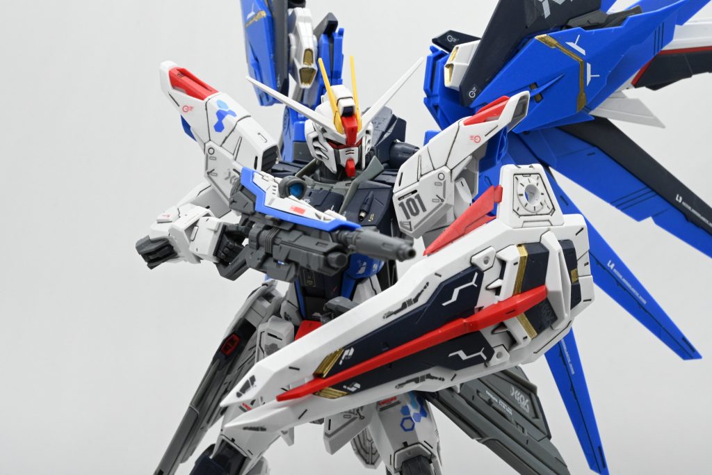 MG フリーダムガンダム Ver.2.0–3枚目/制作者：oz5500