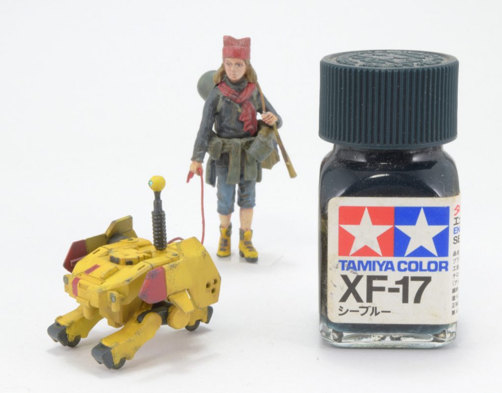 超大きいタミヤのエナメル瓶です。