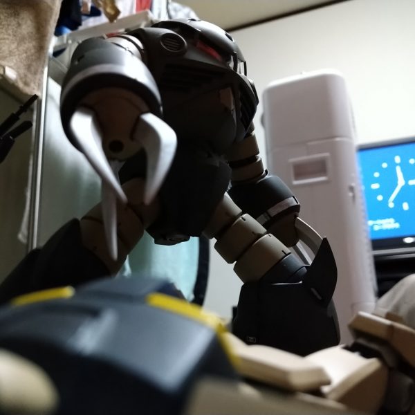 ズゴック（ユニコーンカラー）