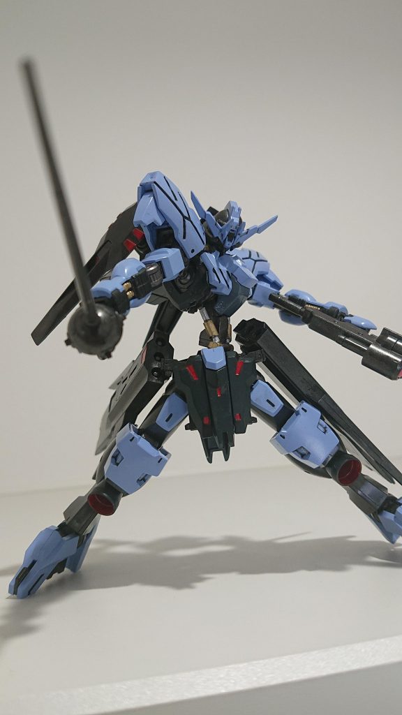 捻ると延長が際立ちます。