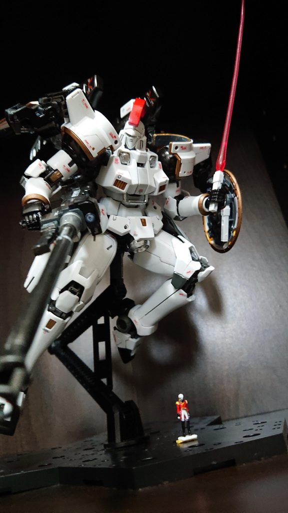 左手一本で何か作れないだろうか…