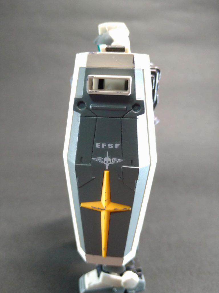 シールドにもディティールアップ追加、部隊まを貼付け。