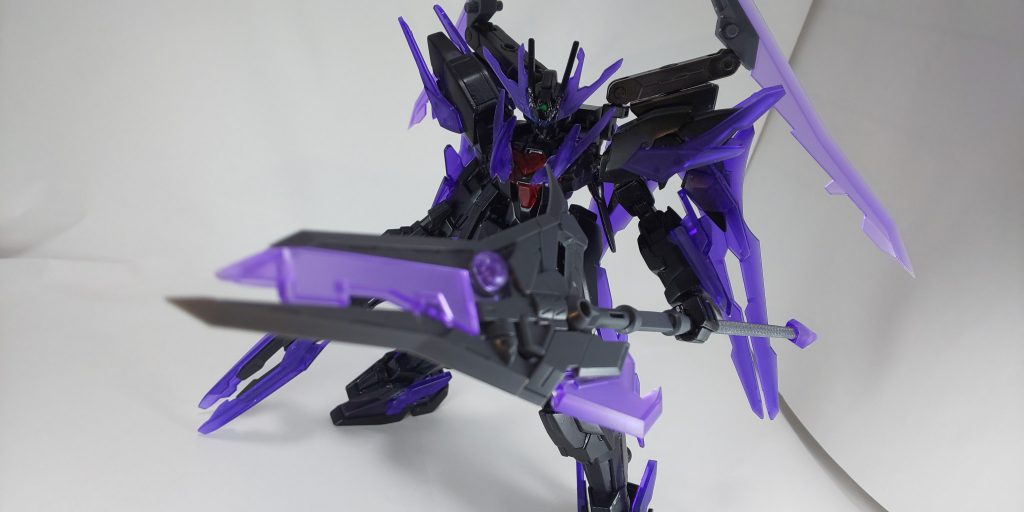 この機体の名前の元になった紫槍（ヴァイオレット＋ランサー）まあ某武器屋のガンブレードランスなんですけどね！