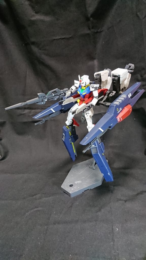 最後にフルバースト的なのを一枚。脚部のミサイルコンテナはこんな感じで開きます。今回、いつか作ろうと予定していた機体をリライズコンに間に合わせる為に急ピッチで製作しました…^^;雑な部分もありますが皆さんに楽しんで観てもらえたら幸いですm(_ _)mまだ他にもRe:RISEの改造機は考えてあるのでコンテストには間に合いませんが、またいつか挑戦したいと思います