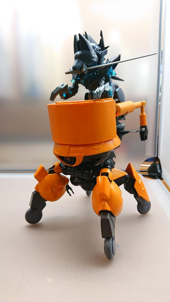 佐助(未塗装)を乗っけるウォドムファイド