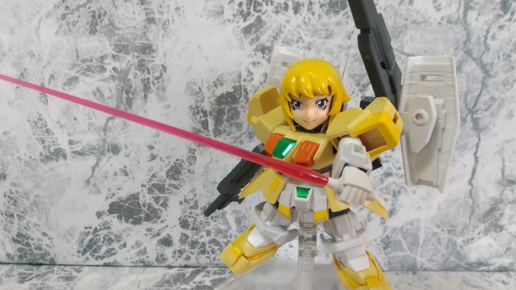 ビームサーベルは肩裏にジャンクパーツでサーベルラックを製作