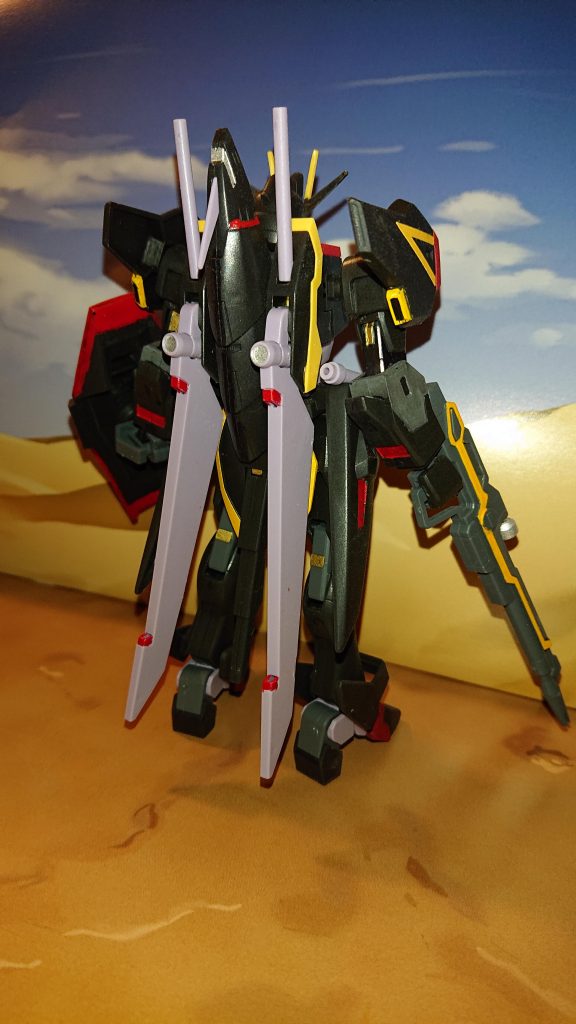 下手くそ部分塗装ですが、後ろ姿の見栄えだけは かなり良い感じではなでしょうか！？