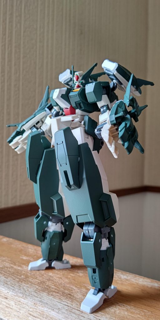 イフリートモードにて。こうしてみるとハイゼンスレイIIに通じる異形感ありますね。長物持たせても良いかも。