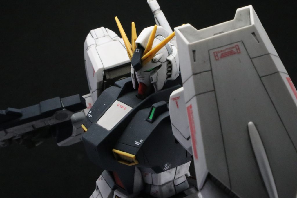 νガンダム–3枚目/制作者：でるたぃ