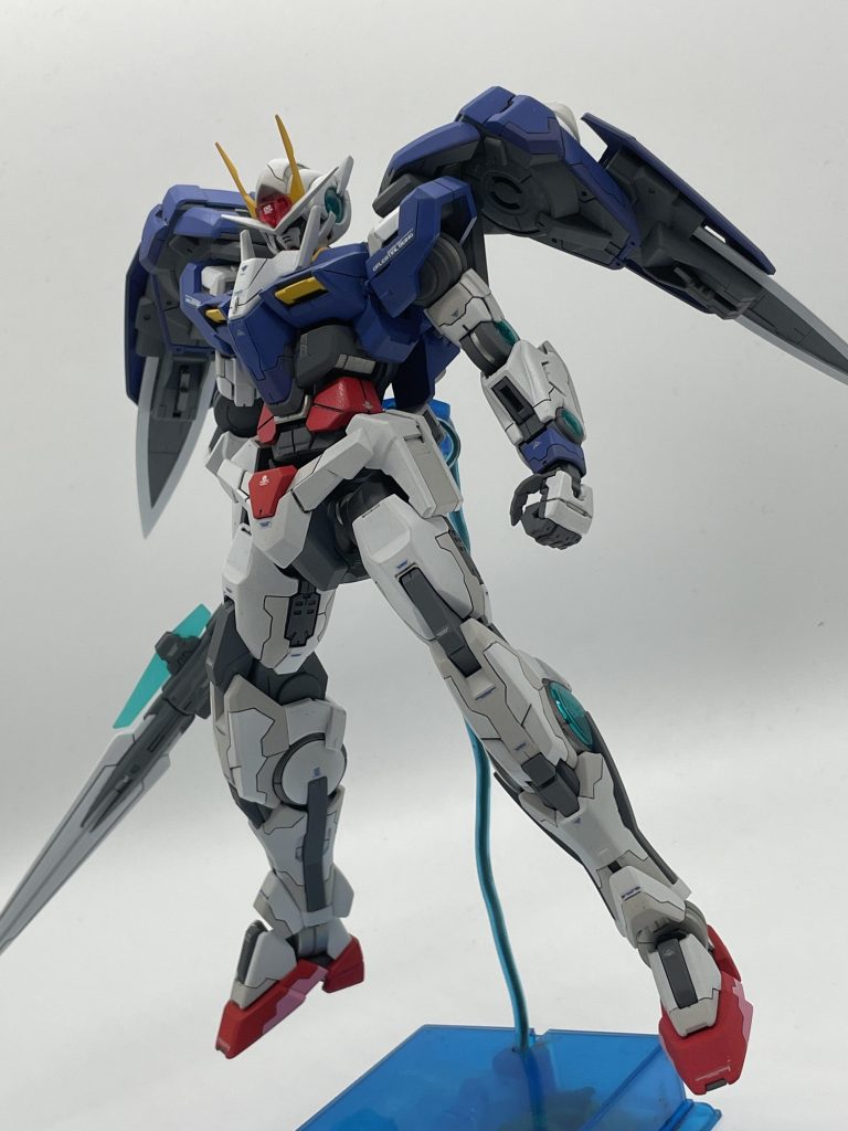 00はもっと良いですね軽いから台座とのバランスを考えなくて