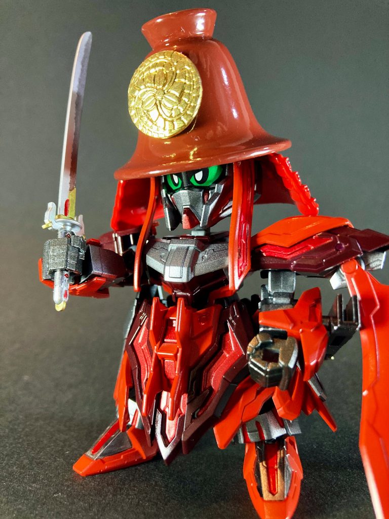 【今張良】如水ガンダムムシャワールドの鎮西を担う稀代の大軍師。怜悧英明すぎる才智を中央政権から警戒され、その絶大な功績には不相応な西国の小邦のみ領する。不気味な程に静かな隠居生活を送るが、その実天下に再び戦乱の兆しあればと、秘めたる野望を胸に虎視眈々と諸大名の動向を窺っている。