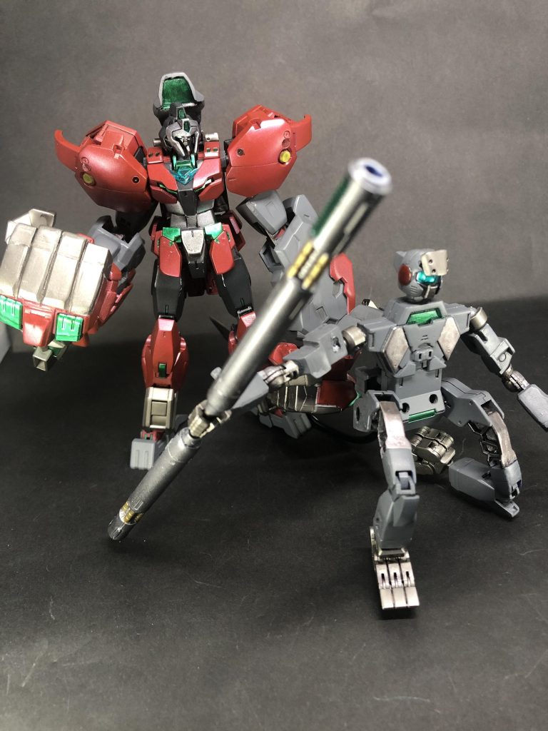 強敵を前にコンビネーションで活路を作るの図。サスケ「引っ掻き回してなんとか隙を作るッキ、重めの一撃頼むウキ！」イブキ「任せろ、一撃で終わらせる…！」