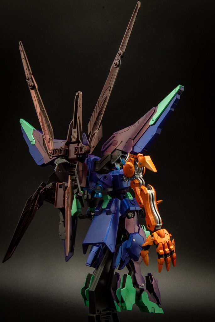 ノーネームの武装Xコネクトを展開した状態のバックショット。