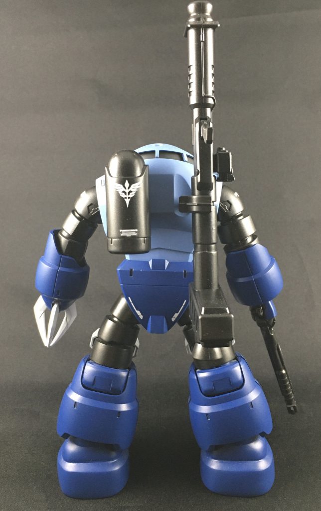 後ろです、タンクを1個にしたのは同じものを2個作るのがめんどくさかったのと、バズーカ背負ってる方がかっこよさそうだったからです