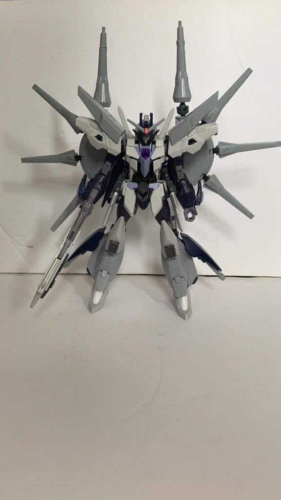 塗装前レジェンドをベースにジュピターヴを利用。背中のバックパックはゼルトザームから