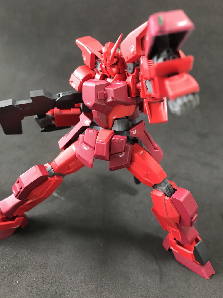 腕ガトリングにした理由はロマン。