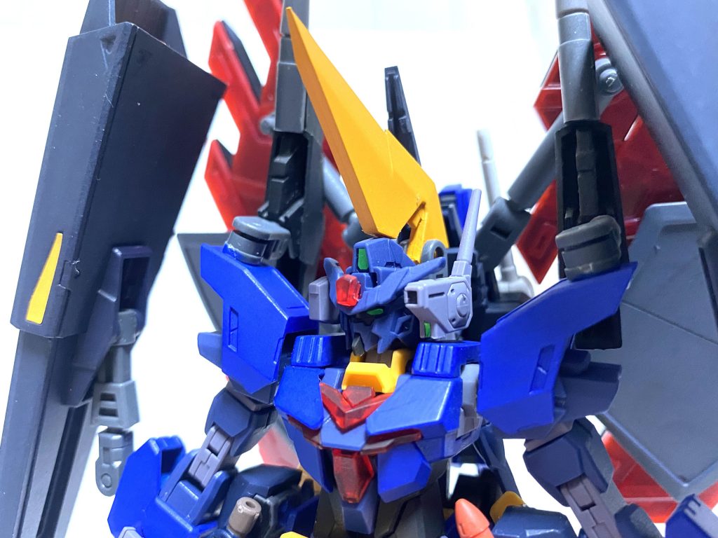 ガンダムMK-Ⅱ  頭部バルカンポッドバーザム　頭部ヒレ(ブレードアンテナ)頭部装備は上記2機種で構成。特にバーザムのヒレ、もといブレードアンテナは見栄が効いててお気に入り。……この２機種は強引かも、しれない