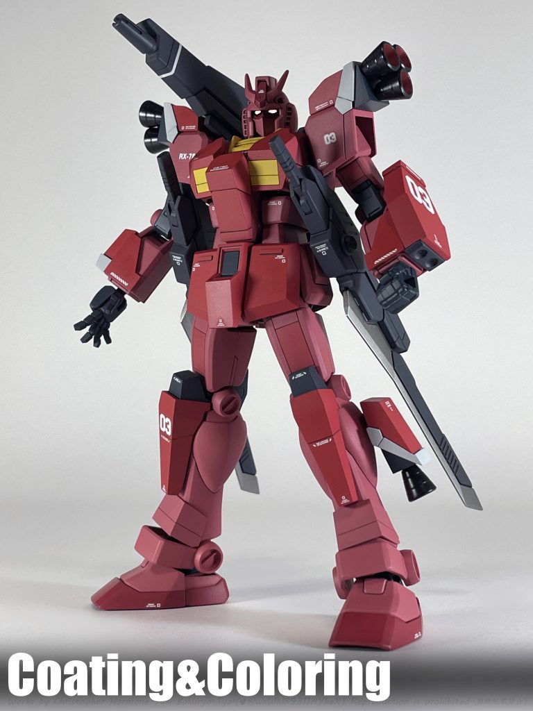 ・塗装・カラーリング本体と増加装甲含めて、3種類の¨赤¨を使用して塗装しました。両形態で違う印象となるように、本体は「ピンクと真紅」、増加装甲は「赤」と差し色で「白」を配色しました。直接は関係無いですが、増加装甲を装備する為のクリアランスは特に配慮しました。