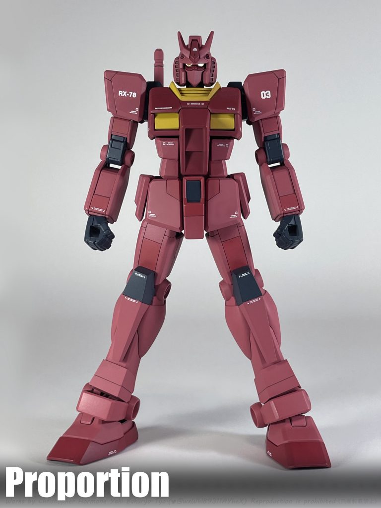 ・プロポーションコンパーチブル仕様の作品なので2種類のプロポーションを考えなければならないので、調整が難しかったです。キャストオフ時のプロポーションは全体的に良好ですが、肩から首にかけてのラインが堅いと思ったので、関節を大型化し、鎖骨風に見せる事でマッシブかつ自然なラインとしました。フルアーマー時は肩部が極端に大型化してしまうので、全体のバランスを損なわないように配慮しながら増加装甲を配置しました。