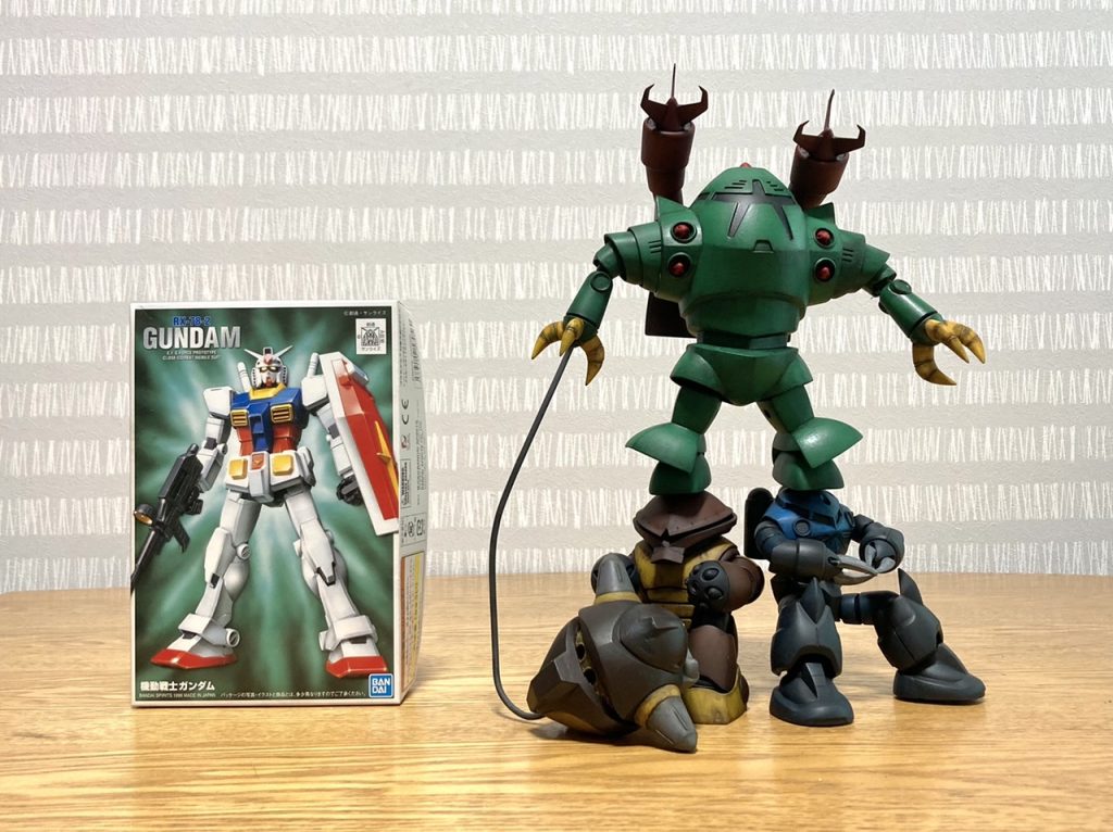 サイズ比較FGガンダムのパッケージと