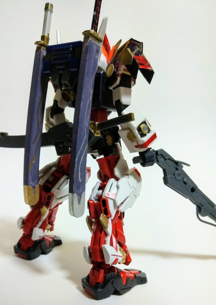 武装変更はありません。ただ、ビームライフルのバレルが伸びています。最後に写真を何枚か。