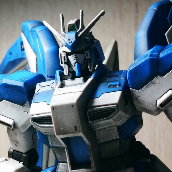 HG Hi-νガンダム 成型色は伊達じゃない