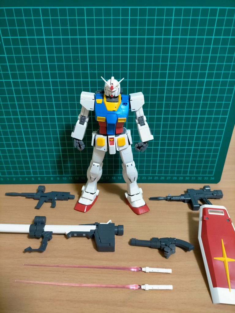 久しぶりのスタティックディスプレイ風タイトル/立ち姿はせっかくのORIGIN版なので装備全部乗せ！ビームライフルは前期型/後期型の2つが付属。