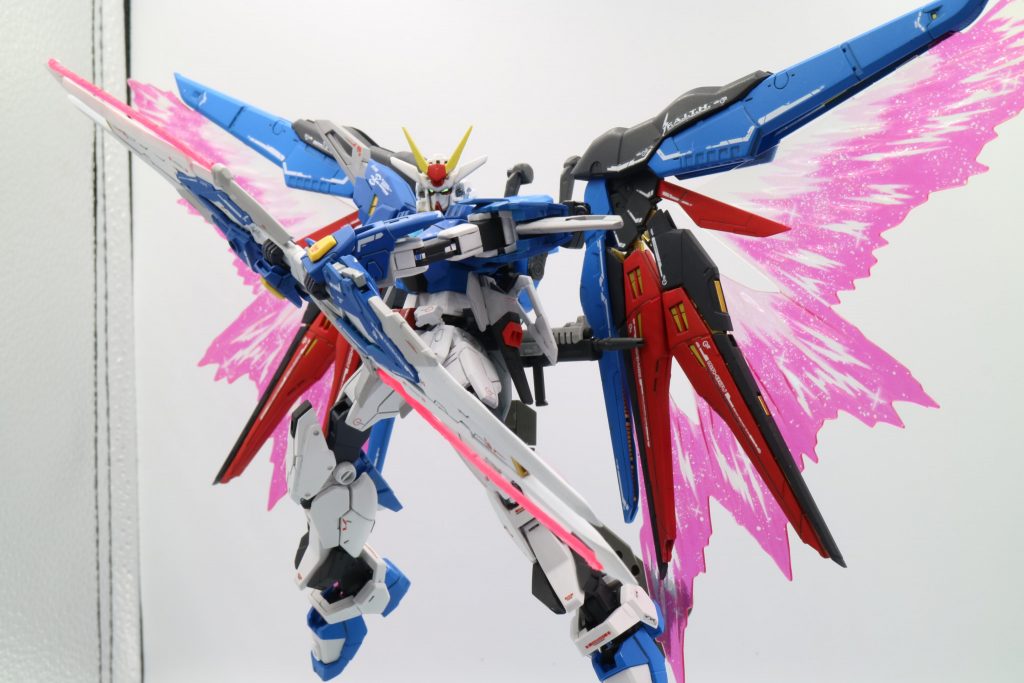 ガラティーン[ソードモード:連結]ベース武器のカレトヴルッフ・フェーダーの持ち手をエクスカリバーのものに変更してあるため、差し替えなしで連結可能。ソードインパルスの、頭上でくるくる～してからのジャキーン！がカッコよかったので、本機でも絶対やろう！と思って改造頑張りました('◇')ゞ