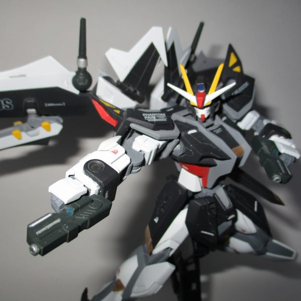 ストライクノワールガンダム