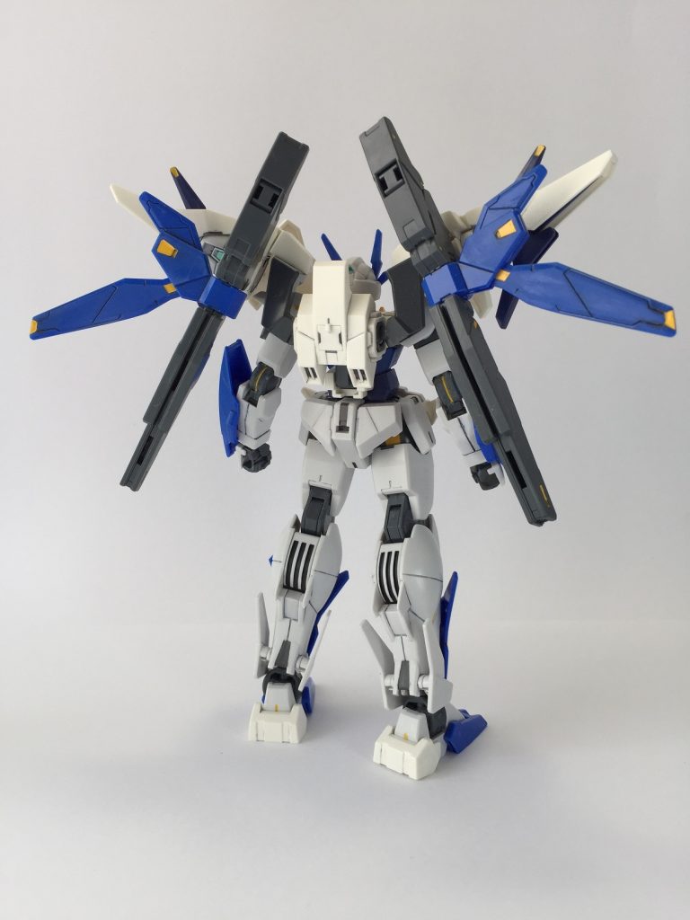 各部の細かい部分にアクセントとしてイエローとグレーをポチポチ追加。シンプルですが全体が引き締まって見えてお気に入りです。